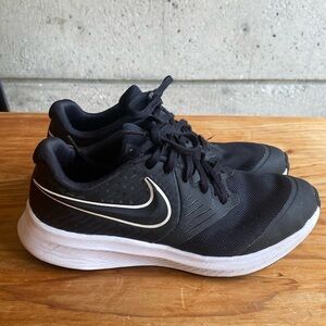 Sz 5K Nike Star Runner 2